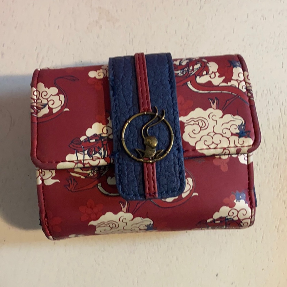 Disney’s Mulan Loungefly wallet